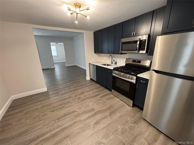 23 Arnold Avenue, West Babylon, NY 11704