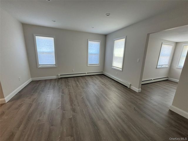 23 Arnold Avenue, West Babylon, NY 11704