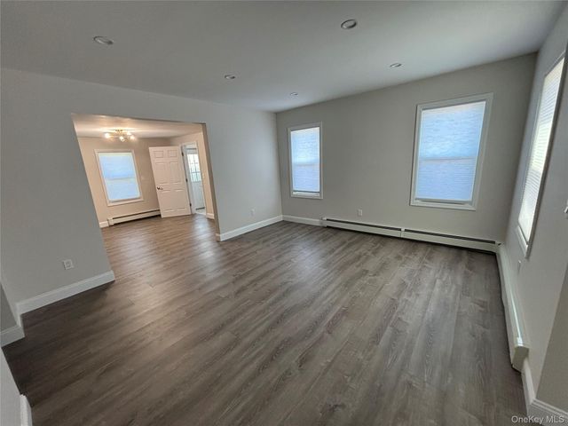 23 Arnold Avenue, West Babylon, NY 11704