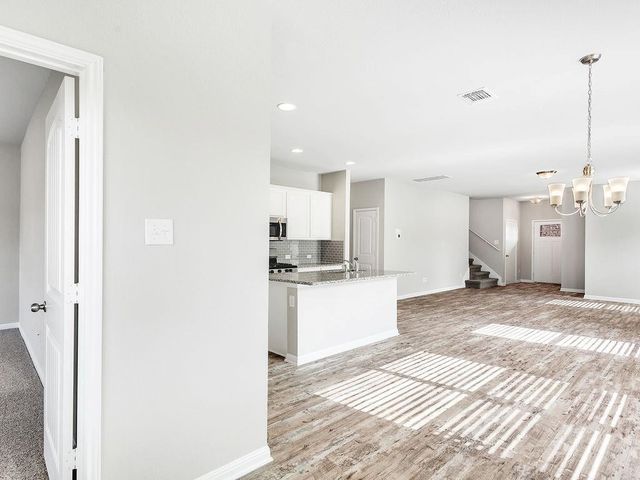 18434 Stevie Ray DR, Round Rock, TX 78664