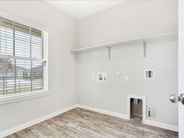 18434 Stevie Ray DR, Round Rock, TX 78664