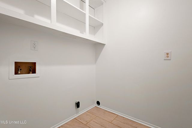 18 Begonia Court, Jackson, MS 39206