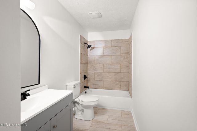 18 Begonia Court, Jackson, MS 39206