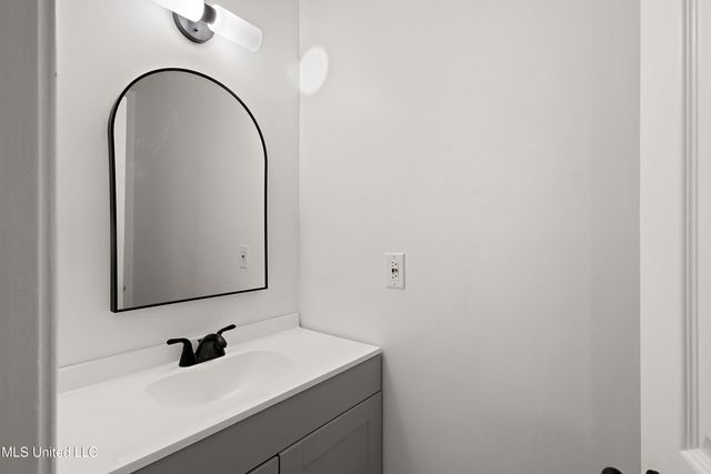 18 Begonia Court, Jackson, MS 39206