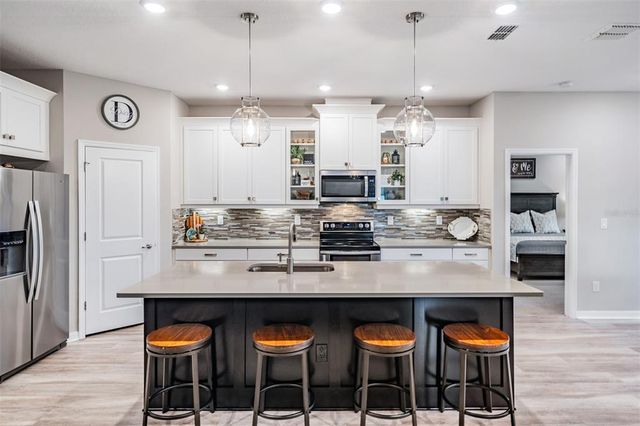 34432 WYNTHORNE PLACE, Wesley Chapel, FL 33545