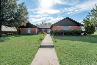3817 Misty Meadow Drive, Fort Worth, TX 76133