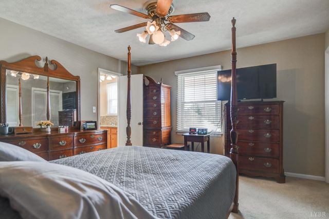 211 Robin Drive, Lynchburg, VA 24502