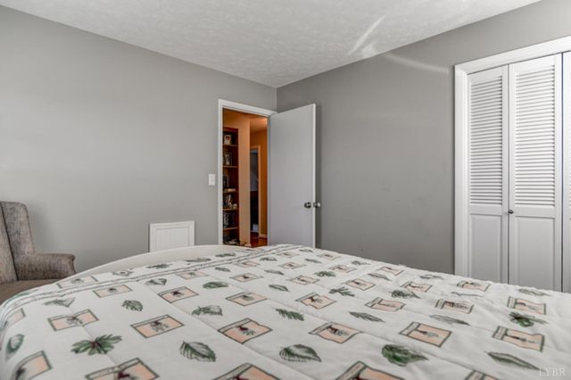 211 Robin Drive, Lynchburg, VA 24502