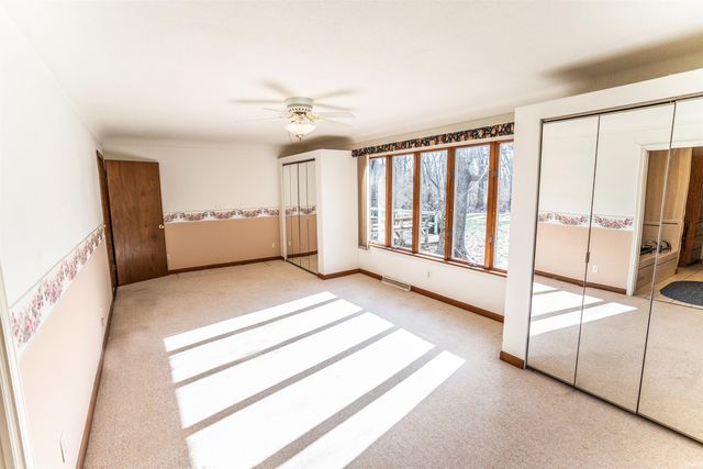 5020 S Woodland Drive E, North Judson, IN 46366