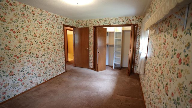 5020 S Woodland Drive E, North Judson, IN 46366