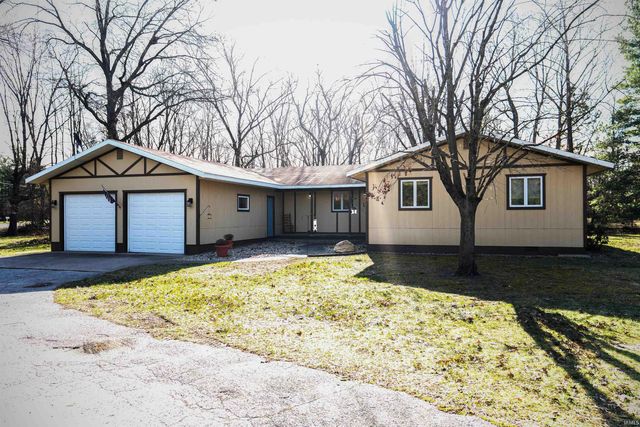5020 S Woodland Drive E, North Judson, IN 46366