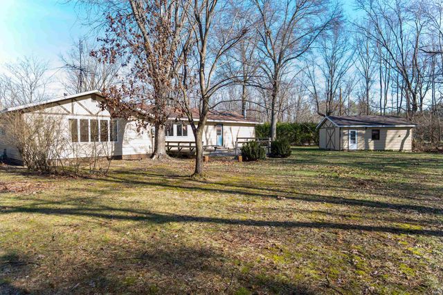 5020 S Woodland Drive E, North Judson, IN 46366