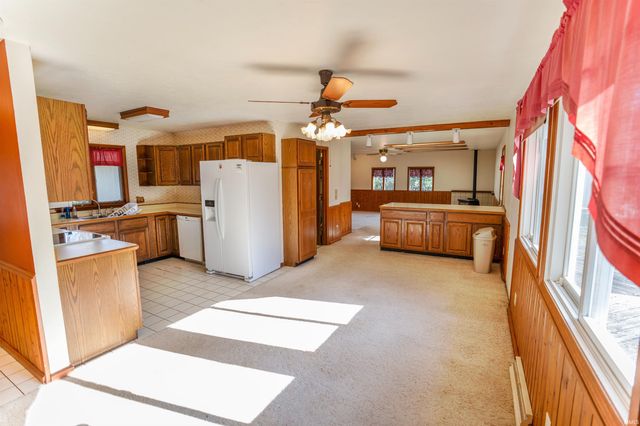 5020 S Woodland Drive E, North Judson, IN 46366