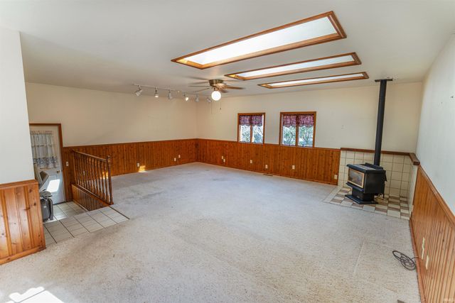 5020 S Woodland Drive E, North Judson, IN 46366