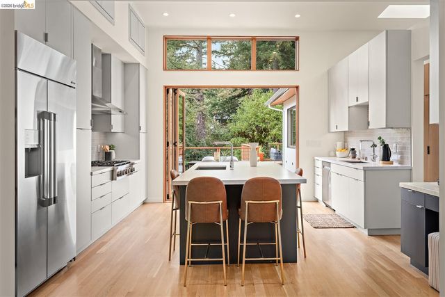 2241 Glen Ave, Berkeley, CA 94709