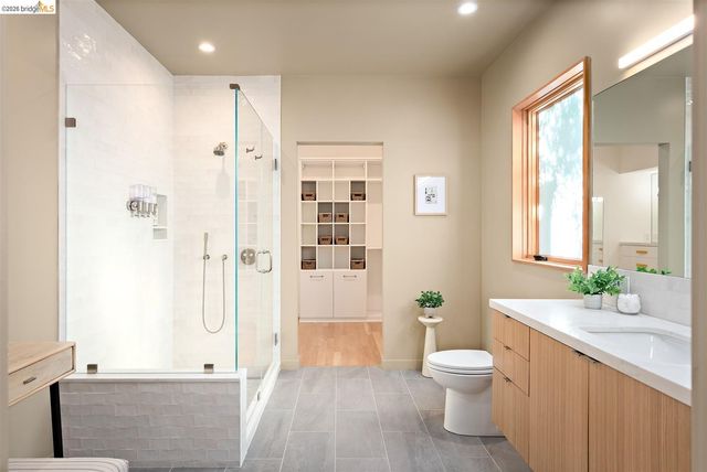 2241 Glen Ave, Berkeley, CA 94709