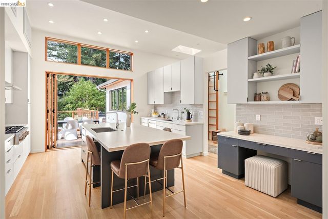2241 Glen Ave, Berkeley, CA 94709