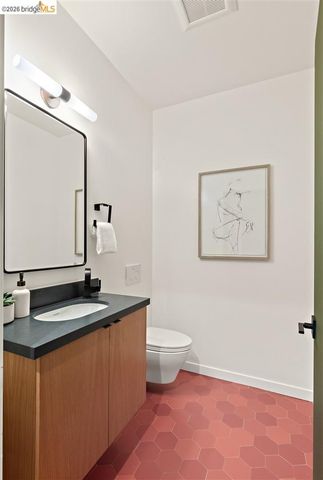 2241 Glen Ave, Berkeley, CA 94709