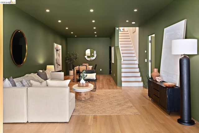 2241 Glen Ave, Berkeley, CA 94709