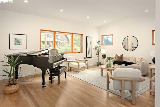 2241 Glen Ave, Berkeley, CA 94709