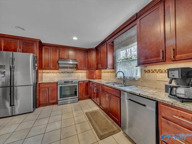 228 Pin Oak Drive, Madison, AL 35758