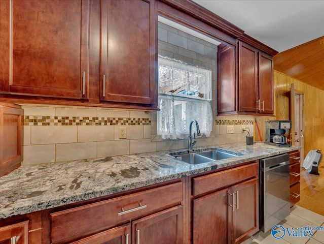 228 Pin Oak Drive, Madison, AL 35758