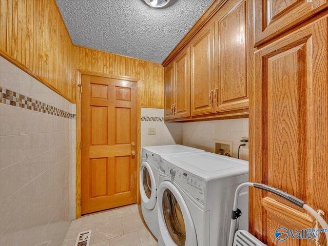 228 Pin Oak Drive, Madison, AL 35758