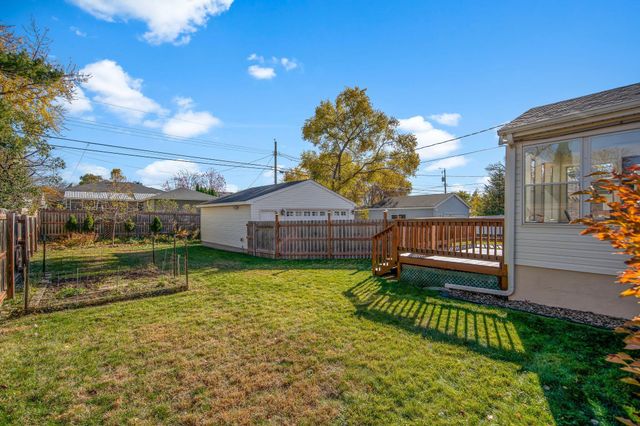 1641 Pennsylvania Avenue S, Saint Louis Park, MN 55426