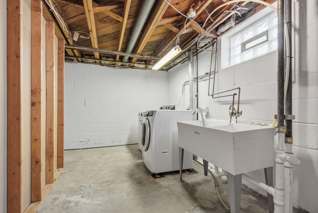 1641 Pennsylvania Avenue S, Saint Louis Park, MN 55426