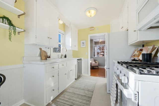 1641 Pennsylvania Avenue S, Saint Louis Park, MN 55426