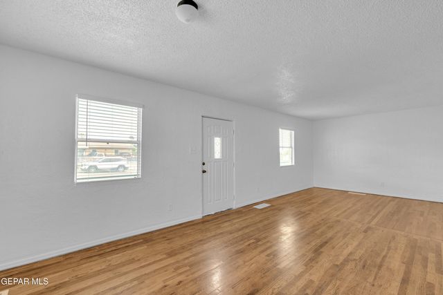 3304 TYLER Avenue, El Paso, TX 79930