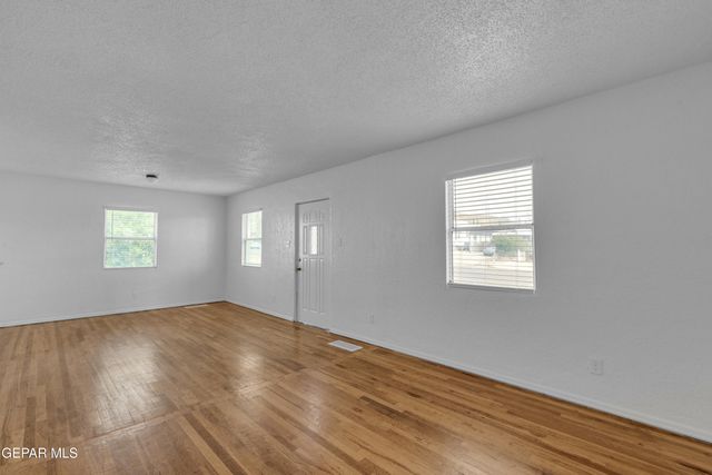 3304 TYLER Avenue, El Paso, TX 79930