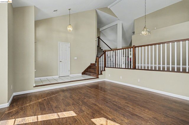 925 Outrigger Cir, Brentwood, CA 94513