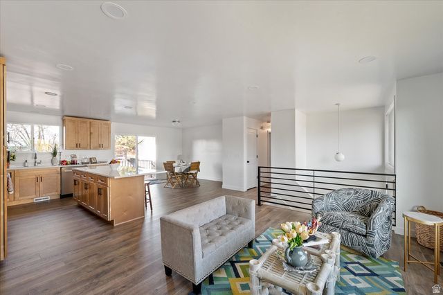 833 N STARCREST DR, Salt Lake City, UT 84116