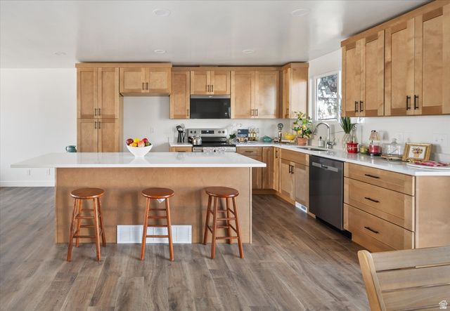 833 N STARCREST DR, Salt Lake City, UT 84116