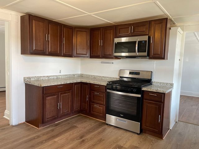 304 Cumberland 2, Lowell, MA 01854