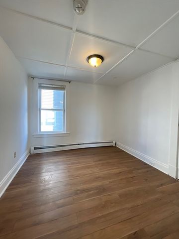 304 Cumberland 2, Lowell, MA 01854
