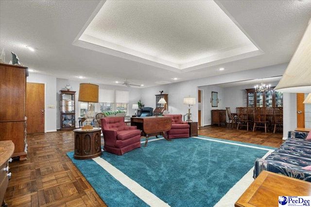 3903 Lake Oakdale Dr, Florence, SC 29501