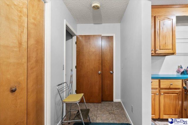 3903 Lake Oakdale Dr, Florence, SC 29501