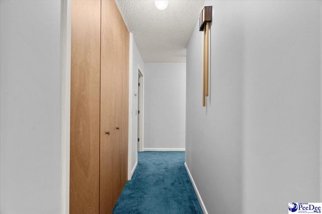 3903 Lake Oakdale Dr, Florence, SC 29501