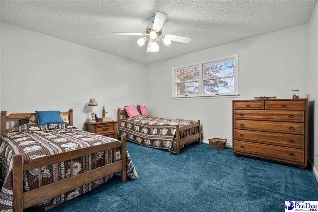 3903 Lake Oakdale Dr, Florence, SC 29501