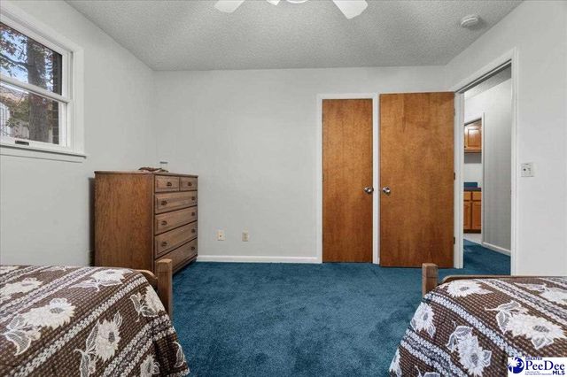 3903 Lake Oakdale Dr, Florence, SC 29501