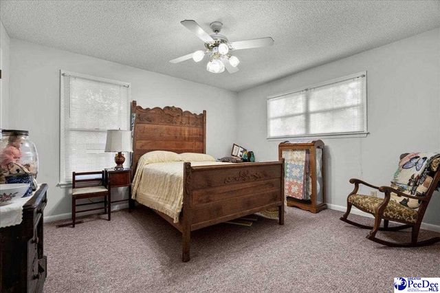 3903 Lake Oakdale Dr, Florence, SC 29501