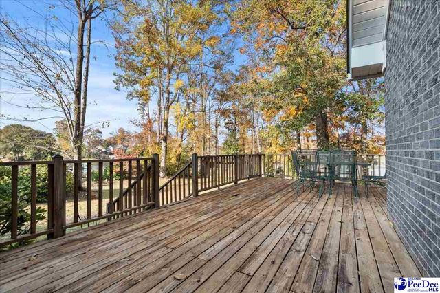 3903 Lake Oakdale Dr, Florence, SC 29501