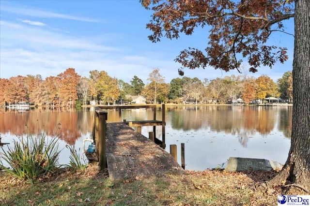 3903 Lake Oakdale Dr, Florence, SC 29501
