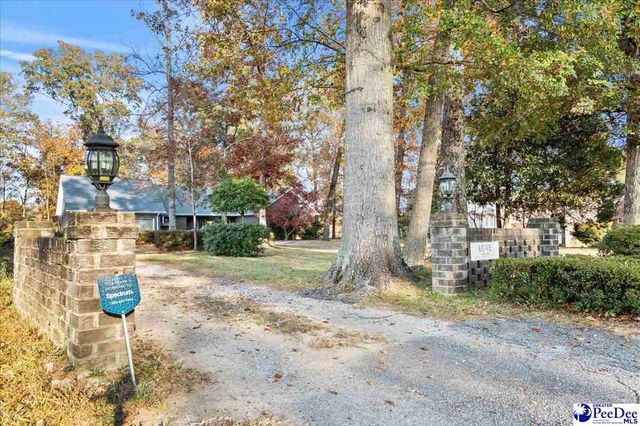 3903 Lake Oakdale Dr, Florence, SC 29501