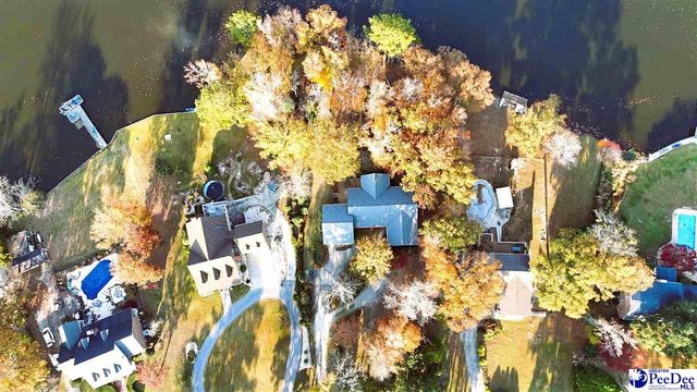 3903 Lake Oakdale Dr, Florence, SC 29501