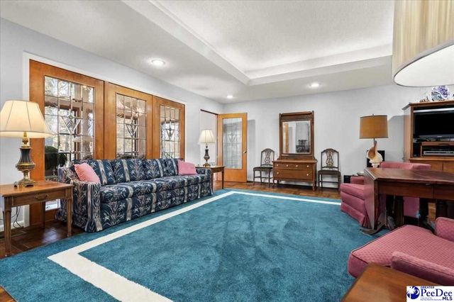 3903 Lake Oakdale Dr, Florence, SC 29501