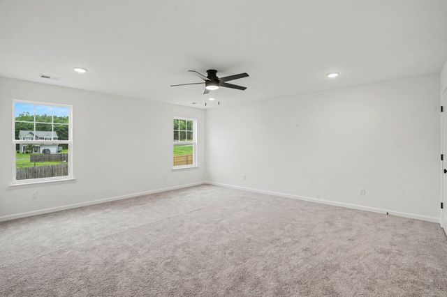 225 Hannah Lee Hill Rd, La Vergne, TN 37086