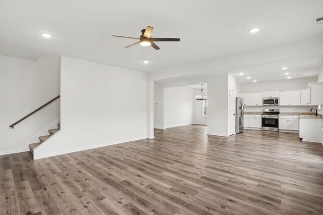 225 Hannah Lee Hill Rd, La Vergne, TN 37086